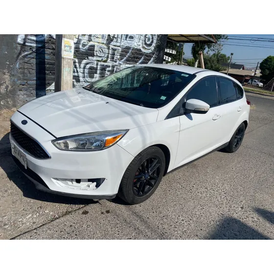 Ford Focus Se 4p Mt