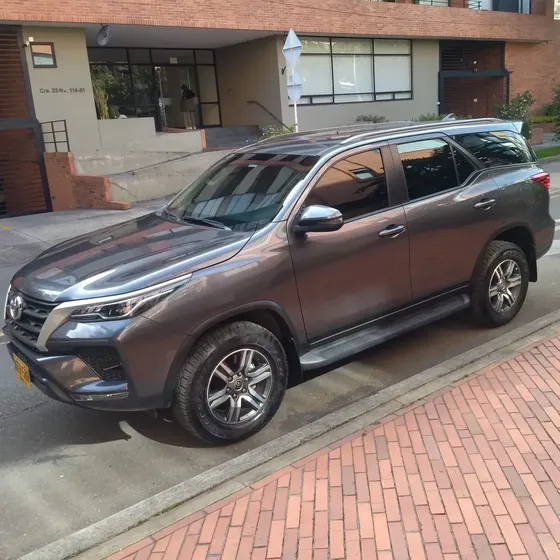 Toyota Fortuner 2023 2.7l