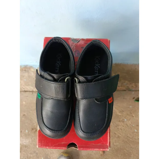 Zapatos Escolares