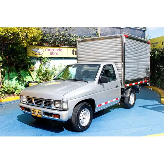 Nissan D21 2.4 Sf 4x2