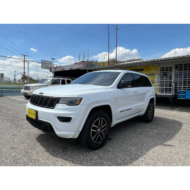 Jeep Grand Cherokee Sport