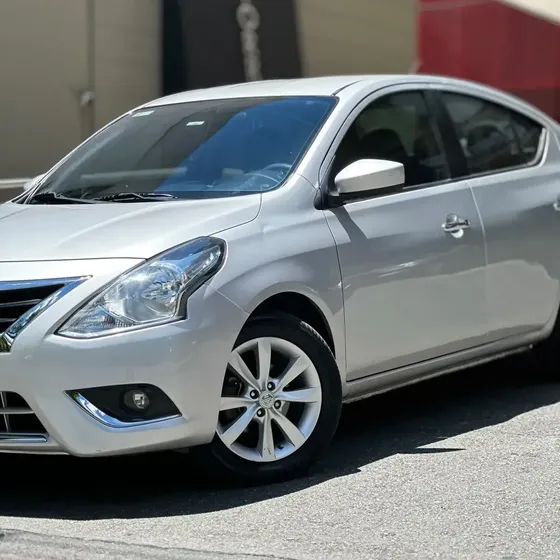 Nissan Versa 2018 1.6 Drive At