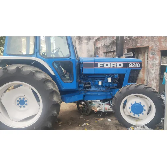 Tractor Ford 8210 1989
