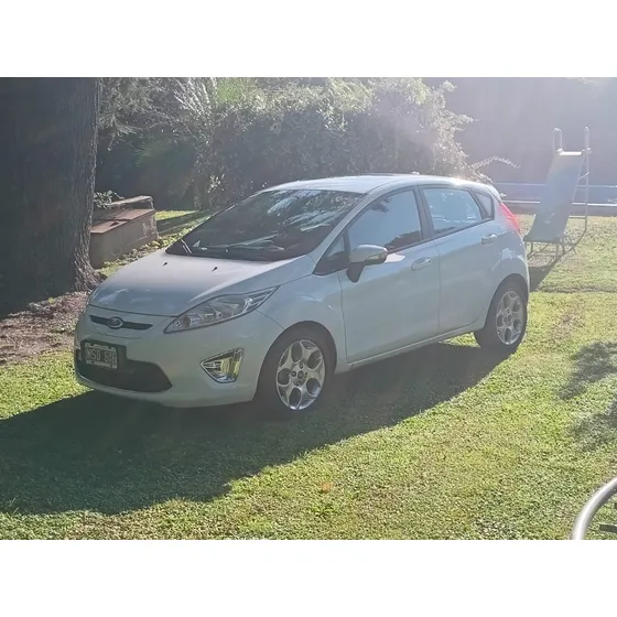 Ford Fiesta Kinetic Design Titanium