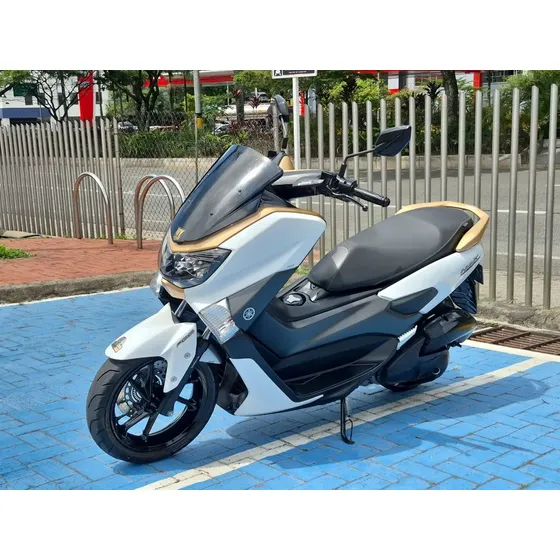Yamaha N-max 155 Carbono 2021