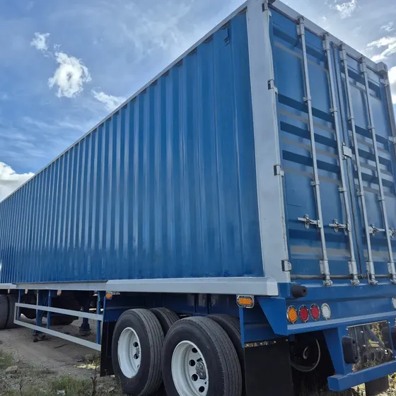 Trailer Tipo Furgon En Contenedor De 40hc 76m3 Listo Para Y