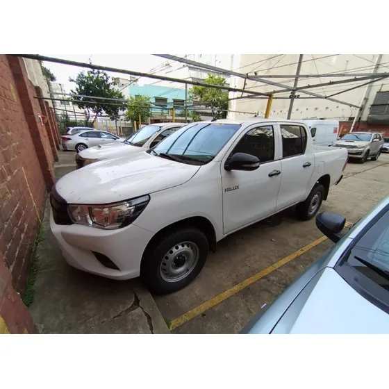 Toyota Hilux 2.4 Cd Dx 150cv 4x2