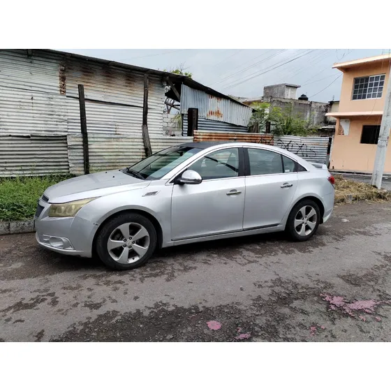 Chevrolet Cruze 1.8 A Ls Aa Cd Mp3 R-16 At