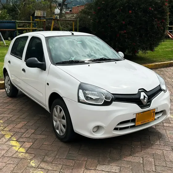 Renault Clio Style 2016 1.2 Night & Day