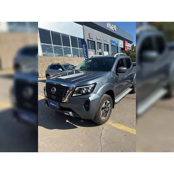 Nissan Navara 2.3d Platinum Diesel 4x4 Dob.cab. Mt 4p