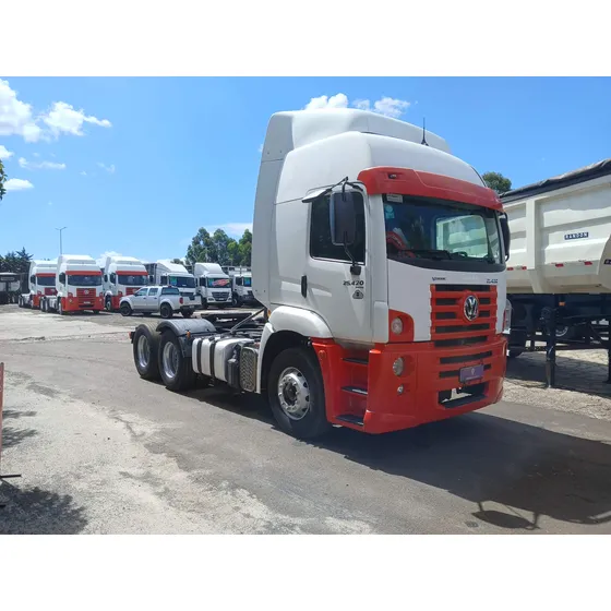   Volkswagen 25.420 Constellation 6x2 2p 2023