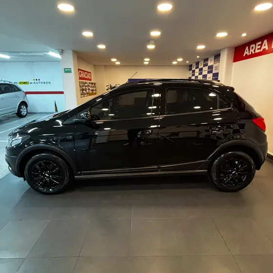 Chevrolet Onix 2020 Activ