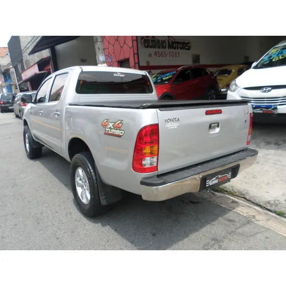 Toyota Hilux 2.5 Cab. Dupla 4x4 4p