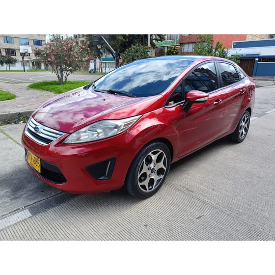 Ford Fiesta 1.6 Sportback Mecánica