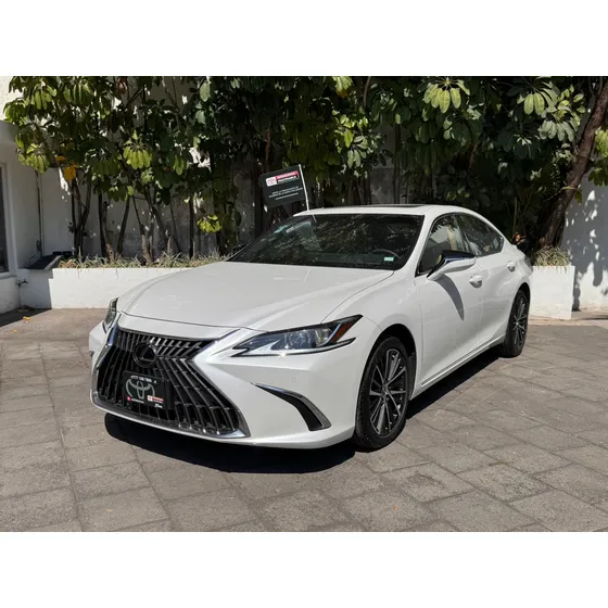 Lexus Es 4p 300h Hev L4/2.5 Aut