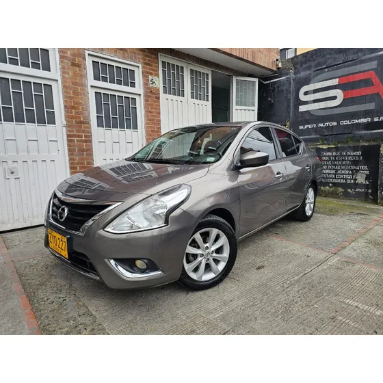 Nissan Versa 1.6 Advance