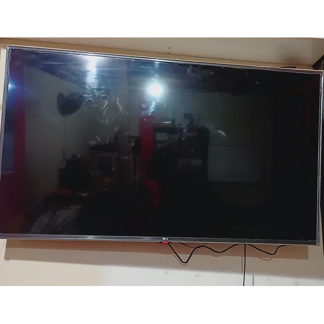 Televisor Smart De 48 Pulgada Semi Nuevo