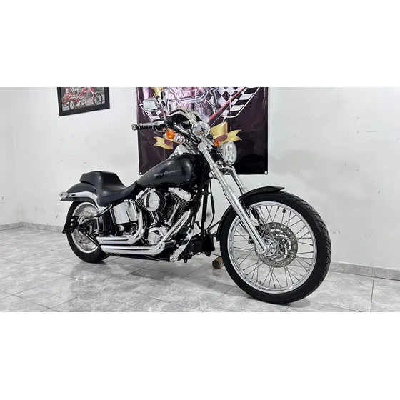 Harley Davidson Softail Deuce