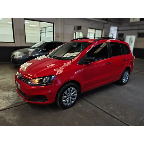Volkswagen Suran 1.6 Comfortline 101cv