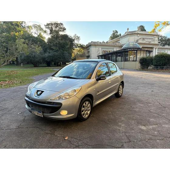 Peugeot 207 Black&silver 1.4