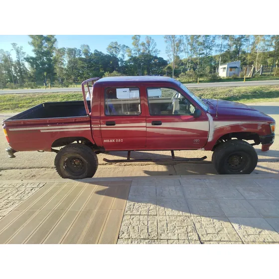 Toyota Hilux 2.8 D/cab 4x4 D Dlx