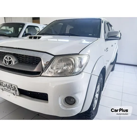 Toyota Hilux Srv D/cab 4x4
