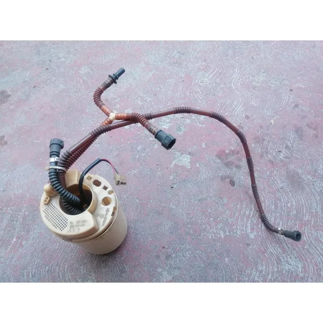 Envase Con Bomba De Gasolina De Volkswagen Touareg