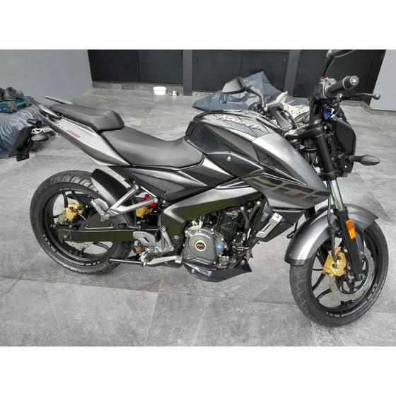 Moto Ns 200 Rouser Excelente Estado Mod.2020 Titular Al Dia