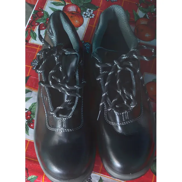 Botas De Seguridad Marca Sicura Color Negro Solo 6 Pares Dis