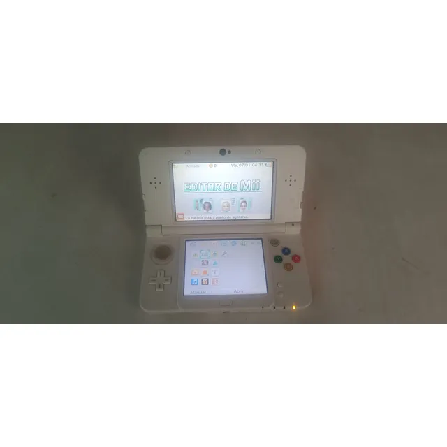 Nintendo New 3ds Con Detalle