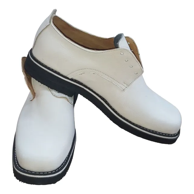 Zapatos Hechos En Cuero