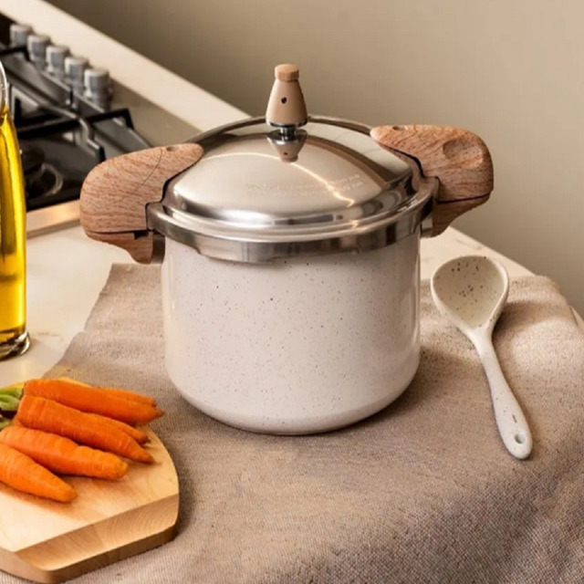 Panela De Pressão Antiaderente/indução/ceramica/brinox 5,4 L Vanilla