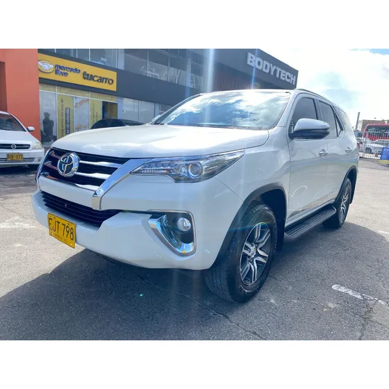 Toyota Fortuner 2.7 Srv At 4x2