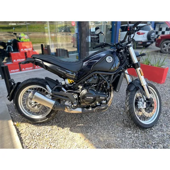 Benelli  Leoncino 500 Trail En Morelli Sbk Motos