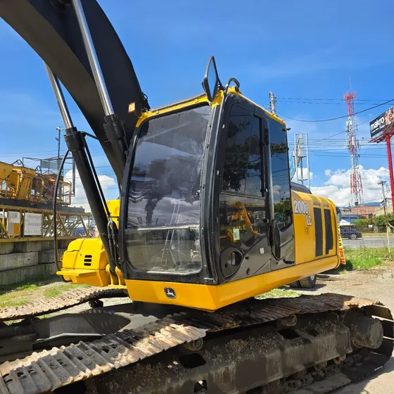 Jhon Deere 200cl