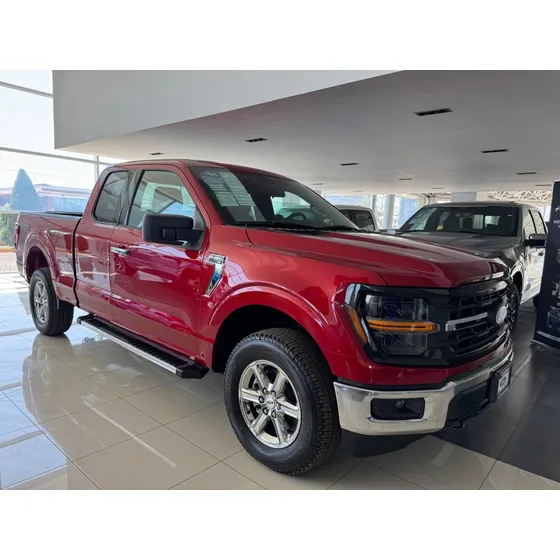 Ford F-150 5.0l Xlt Cabina Y Media V8 4x4 At