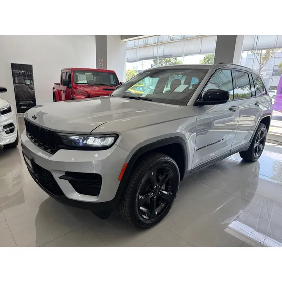 Jeep Grand Cherokee Altitude V6 4x2