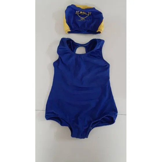 Trajes De Baños Y Gorro De Niños