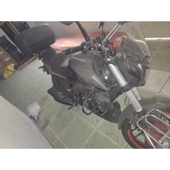 Bajaj Dominar 400, Impecable, Accesorios