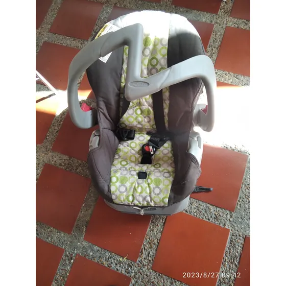 Porta Bebé Evenflo Con Base Para Carro Usado Como Nuevo 