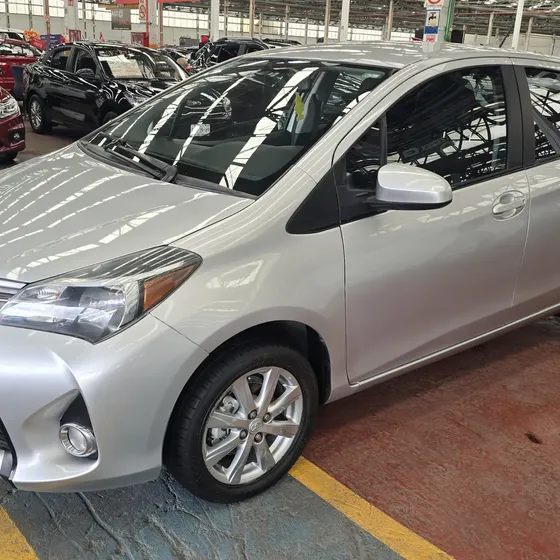Toyota Yaris 2016 1.5 5p Premium At