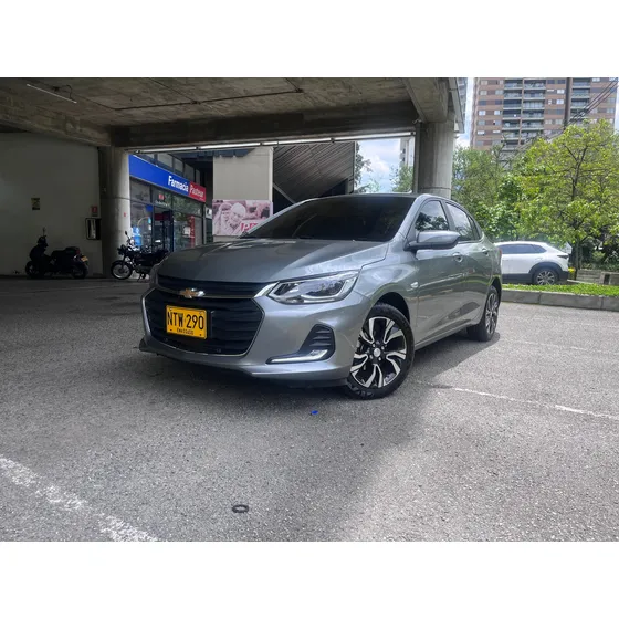 Chevrolet Onix 1.0t Premier Sedan At