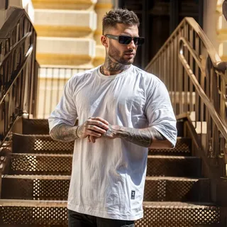 Camiseta Masculina Oversized Lisa Gola Redonda 100% AlgodĂŁo Camiseta Masculina Oversized Lisa Gola Redonda 100% AlgodĂŁo