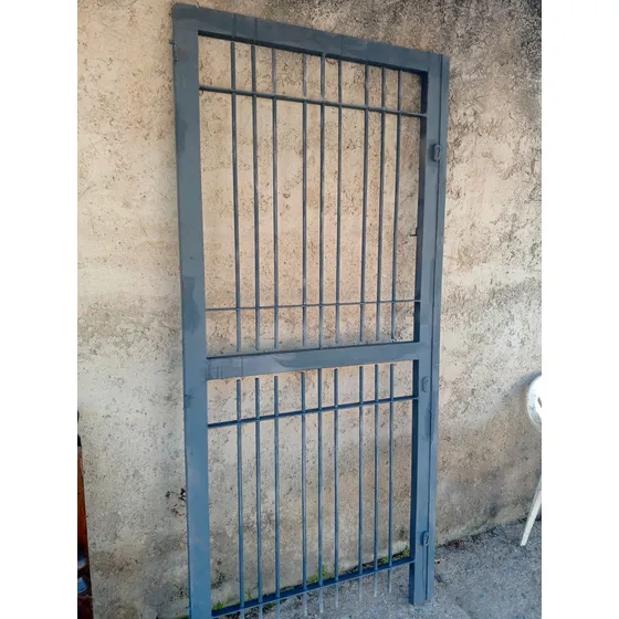 Protector De Puerta En Hierro