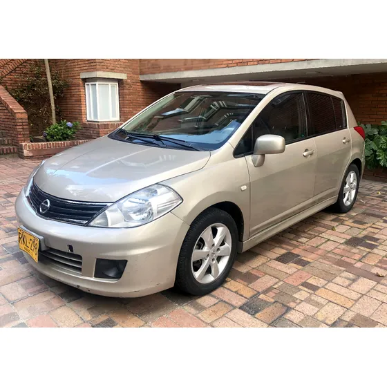 Nissan Tiida 1.8 Visia 5 P