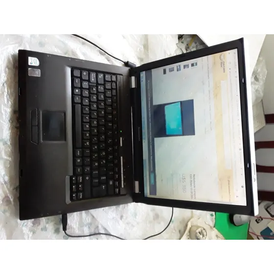 Computador Laptop Marca Lenovo Gris Tipo 8922-a11 Usado. 2gb