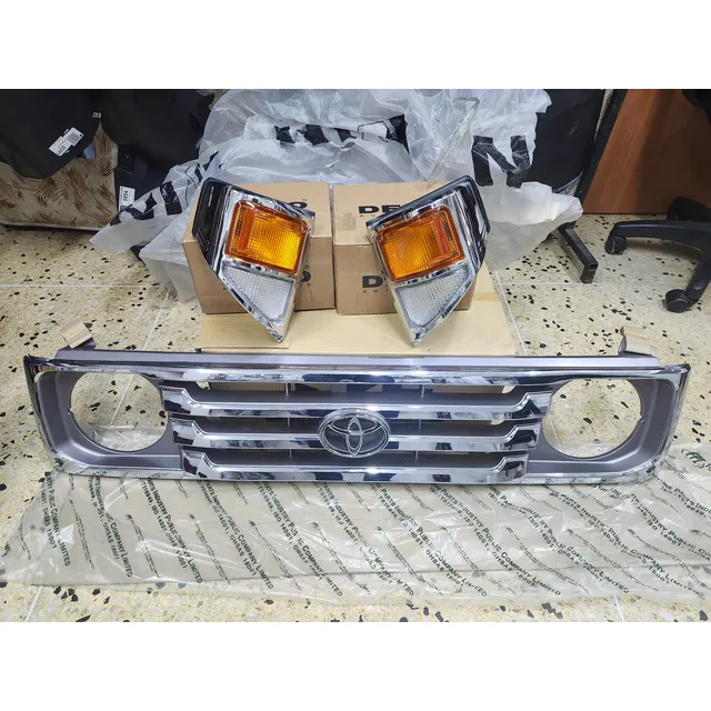 Parrilla Delantera Frontal Toyota Machito Cromada 4.5 4.500