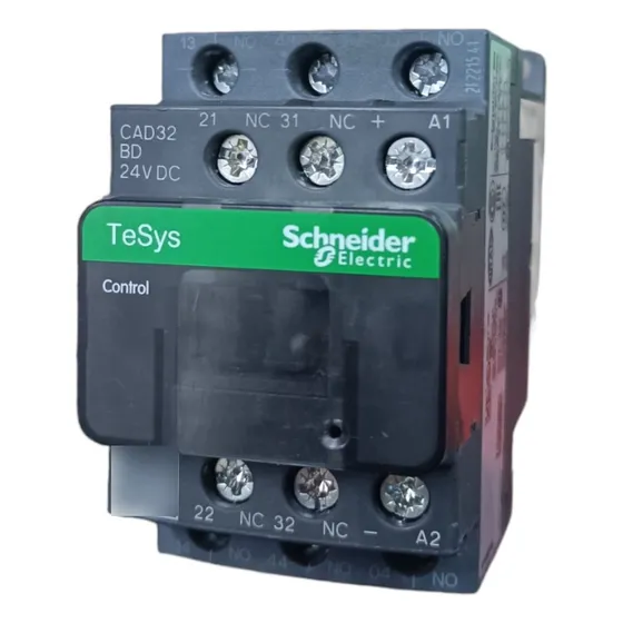 Contactor Schneider Cad32bd 3p(3no), 2nc, 10a, Bobina 24vdc