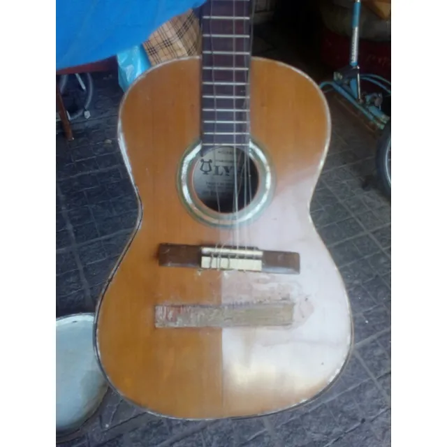 Antigua Guitarra Criolla Lyra C/estuche Rigido Original Leer