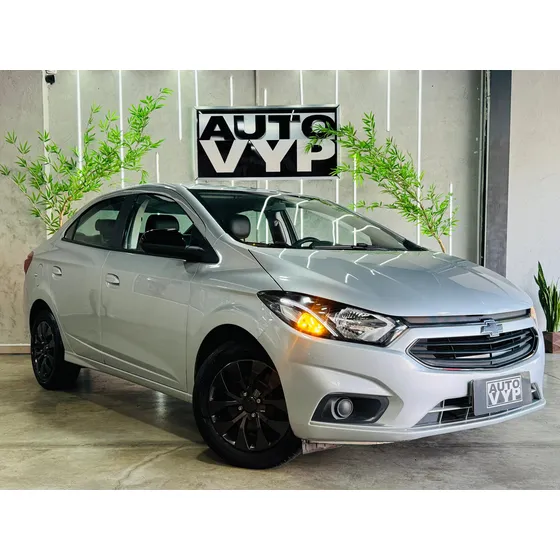 Chevrolet Onix Plus Joy Black 1.0
